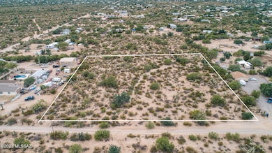7267 N Lydia overview