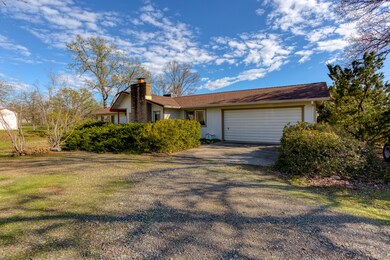 Front / Garage