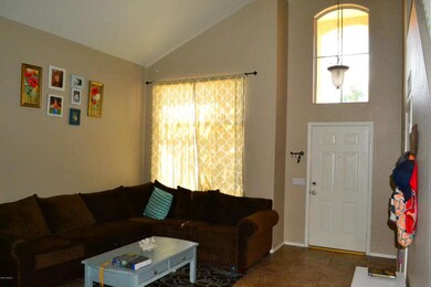 Entry/Living Room