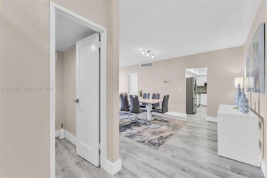 The Tides unit 10L, Hollywood, FL 33019 - photo 3