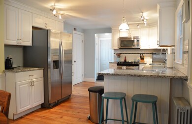 21 Hastings St, Portland, ME 04102 - photo 4