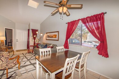 07 Dining Room