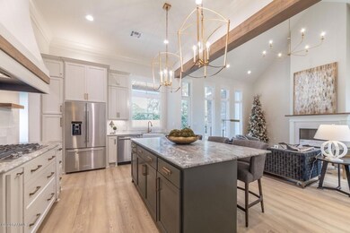 100 Amber Pd kitchen view 4