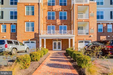 21022 Rocky Knoll Square unit 403, Ashburn, VA 20147 - photo 2