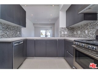 1735 N La Brea Ave unit 403, Los Angeles, CA 90046 - photo 3