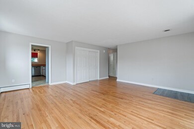 248 Asbury Rd, Pasadena, MD 21122 - photo 4