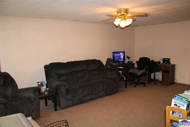 149 NE East St, Linton, IN 47441 - photo 2