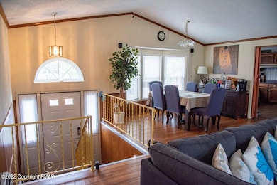 109 Robin Ln, Dingmans Ferry, PA 18328 - photo 4