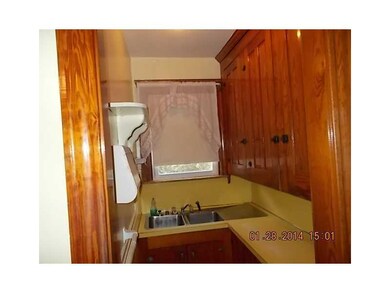 33 Auburn St, Pawtucket, RI 02860 - photo 6