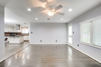 918 Algregg St, Houston, TX 77009 - photo 4