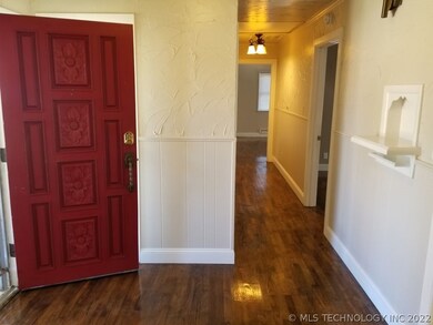 1110 N Meadow Dr, Ardmore, OK 73401 - photo 2