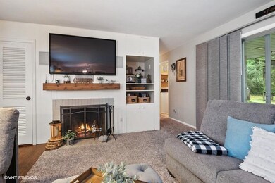 05_2655Alanestreet_165_LivingRoom_LowRes