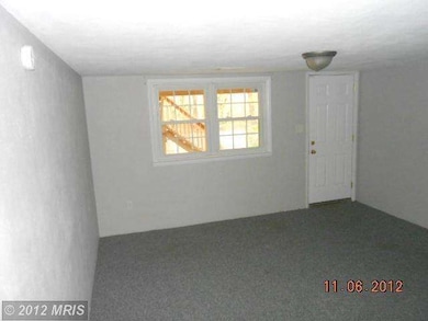 903 Circle Dr, Halethorpe, MD 21227 - photo 5