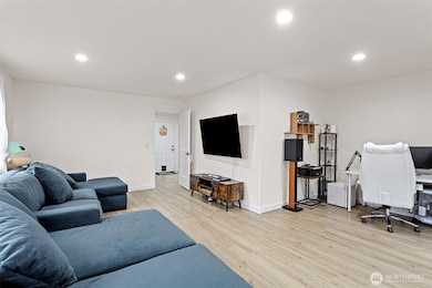 10615 2nd Place SW, Seattle, WA 98146 - photo 5