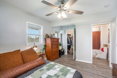 255 W Hudson St, Nappanee, IN 46550 - photo 7