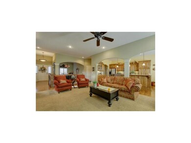 120 S Westglen Dr, Raymore, MO 64083 - photo 5