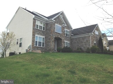 106 Coachlight Cir, Chalfont, PA 18914 - photo 2