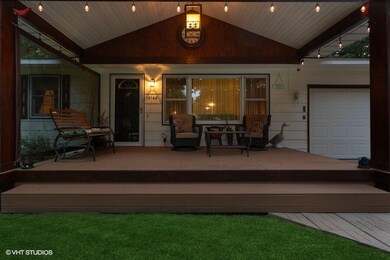 13148 Wilton Ave, New Buffalo, MI 49117 - photo 3