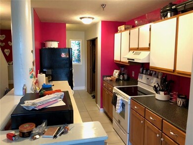 Island Terrace unit 111, Saco, ME 04072 - photo 5