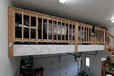 1 Marszalkowski St, Blackstone, MA 01504 - photo 2