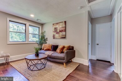 6361 Lakewood Dr, Falls Church, VA 22041 - photo 7