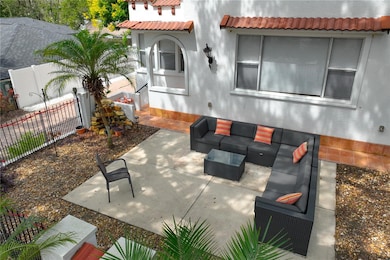 229 E 6th Ave, Mount Dora, FL 32757 - photo 3