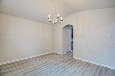 31715 Royal Woods Ct, Conroe, TX 77385 - photo 4