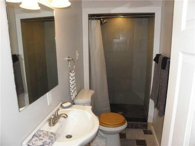 Full Bath. Gorgeous Full Bath w/ Porceline & Cerma