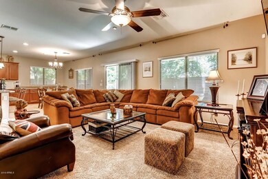 2943 E Ironside Lane Gilbert-large-007-5