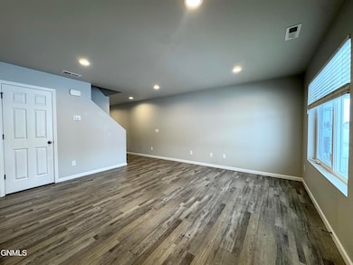 3310 Kenner Loop, Bismarck, ND 58504 - photo 4