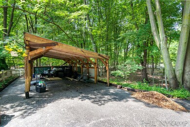 2004 Perry St-29