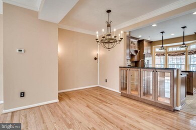 9143 Silvershadow Ct, Lorton, VA 22079 - photo 2