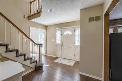 8040 Acuff Ln, Lenexa, KS 66215 - photo 3