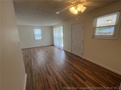 457 Mcbain Dr, Fayetteville, NC 28305 - photo 2