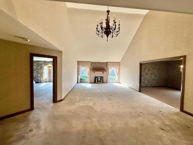 2165 Partlow Dr, Columbus, OH 43220 - photo 6