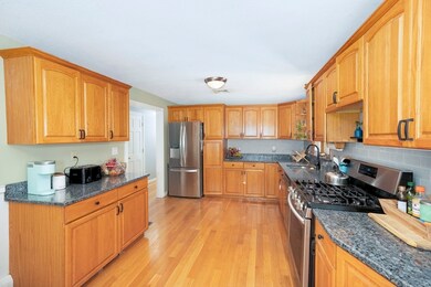 230 Lisle St, Braintree, MA 02184 - photo 7