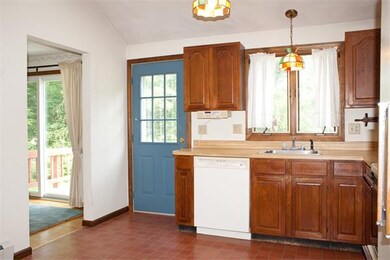 41 Hemlock St, East Walpole, MA 02032 - photo 4