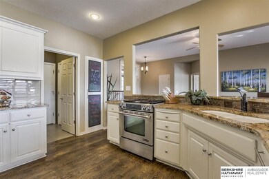 8311 Molokai Dr, Papillion, NE 68046 - photo 4
