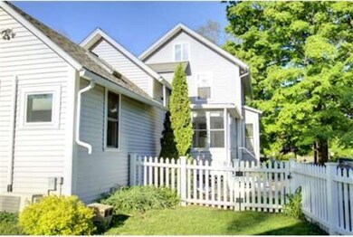 22 Maple St, Florence, MA 01062 - photo 3