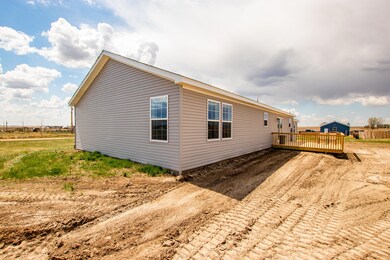 14991 Cochise St, Williston, ND 58801 - photo 7