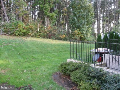 10803 Catron Rd, Perry Hall, MD 21128 - photo 4