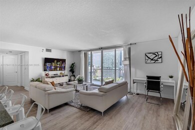 The Club at Brickell Bay unit 1723, Miami, FL 33131 - photo 3