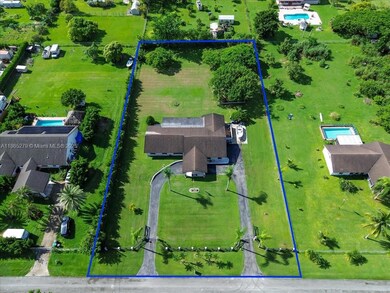 19926 SW 326th St, Homestead, FL 33030 - photo 4