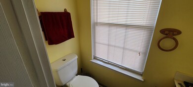 7000 Flag Harbor Dr, District Heights, MD 20747 - photo 7