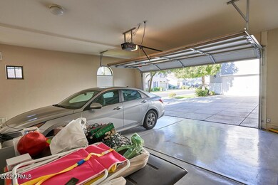 LW garage 3