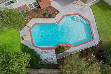 15971 Knolls Lodge Dr, Houston, TX 77095 - photo 2