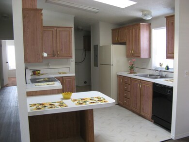 2171 Redwood Ave unit R319496, Grants Pass, OR 97527 - photo 4