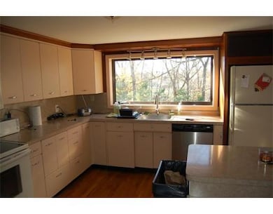 85 Eastern Promenade St unit 85, Holyoke, MA 01040 - photo 4