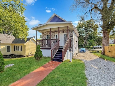 2413 SE 8th St, Des Moines, IA 50315 - photo 2