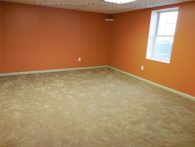 244 Pine Cir, Dunbar, WV 25064 - photo 4